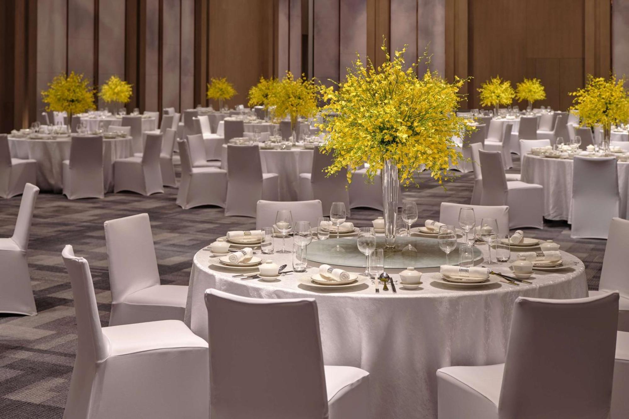 Conrad Shenzhen, The First Art Museum Hotel In Greater Bay Area With The Stunning Bay And Sunset View In The Hotel Terrace מראה חיצוני תמונה