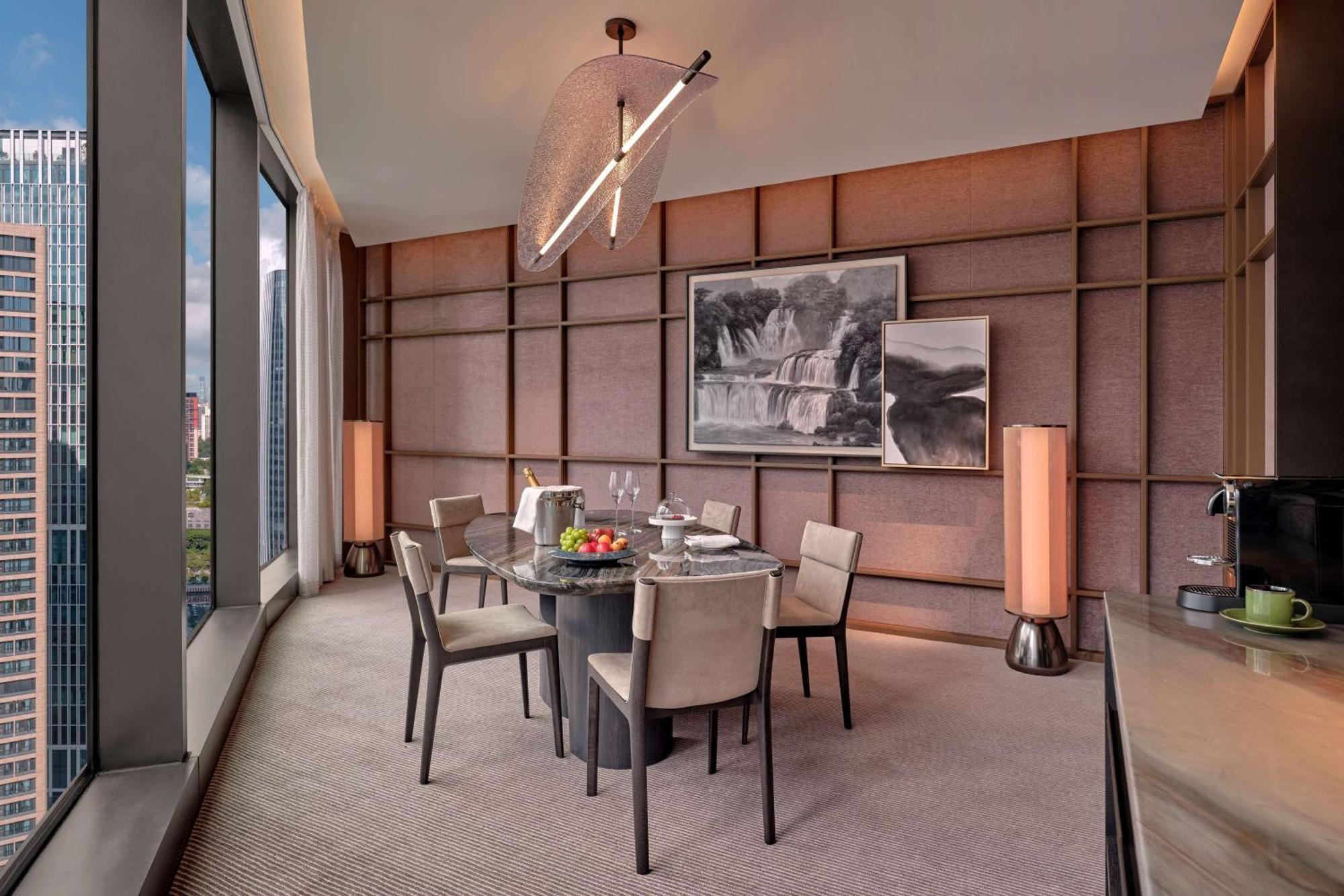 Conrad Shenzhen, The First Art Museum Hotel In Greater Bay Area With The Stunning Bay And Sunset View In The Hotel Terrace מראה חיצוני תמונה