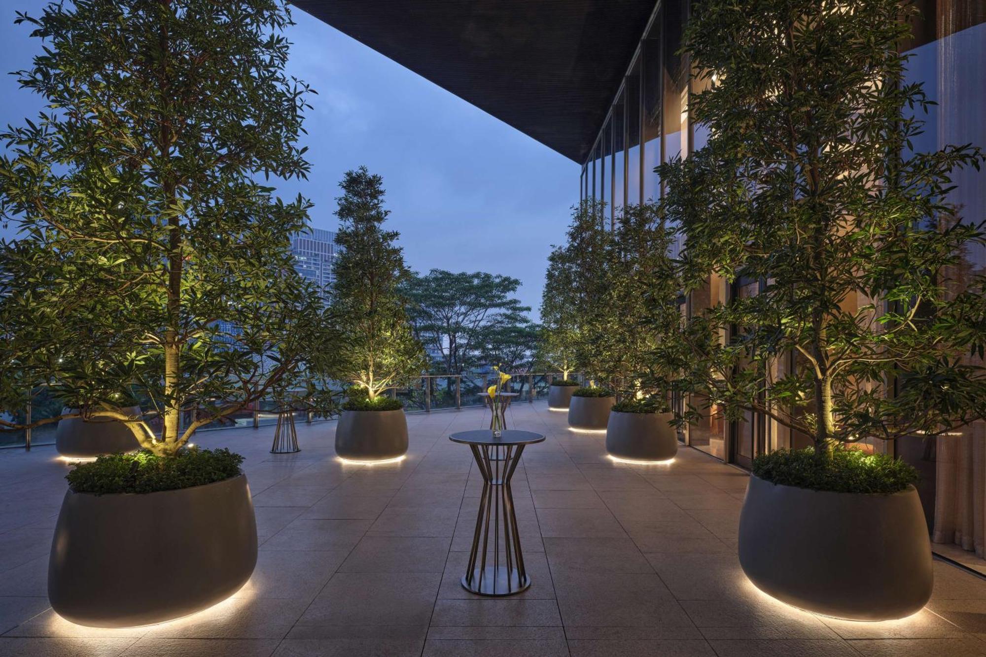 Conrad Shenzhen, The First Art Museum Hotel In Greater Bay Area With The Stunning Bay And Sunset View In The Hotel Terrace מראה חיצוני תמונה